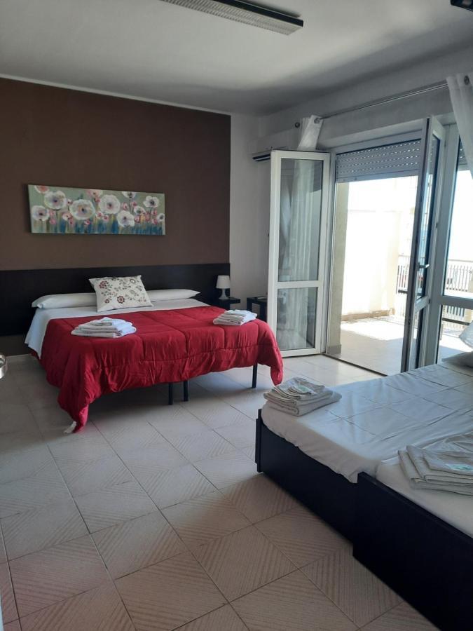 סנטה תרזה די ריבה Marina D'Agro Residence מראה חיצוני תמונה
