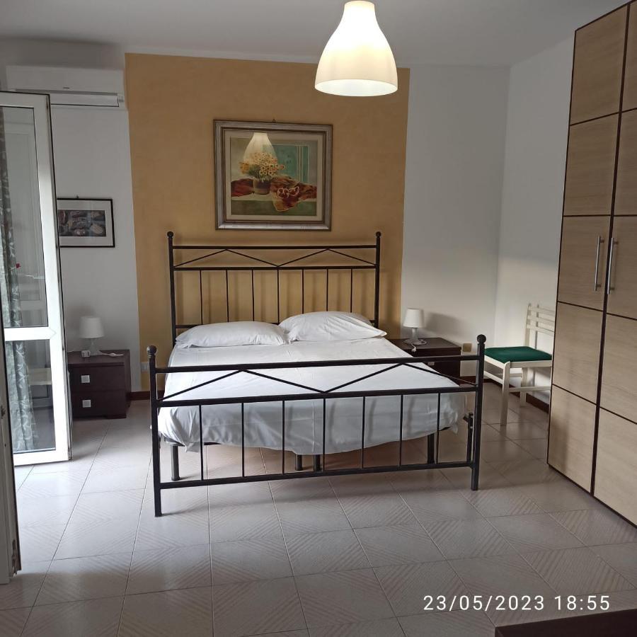 סנטה תרזה די ריבה Marina D'Agro Residence מראה חיצוני תמונה
