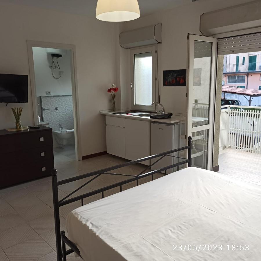 סנטה תרזה די ריבה Marina D'Agro Residence מראה חיצוני תמונה